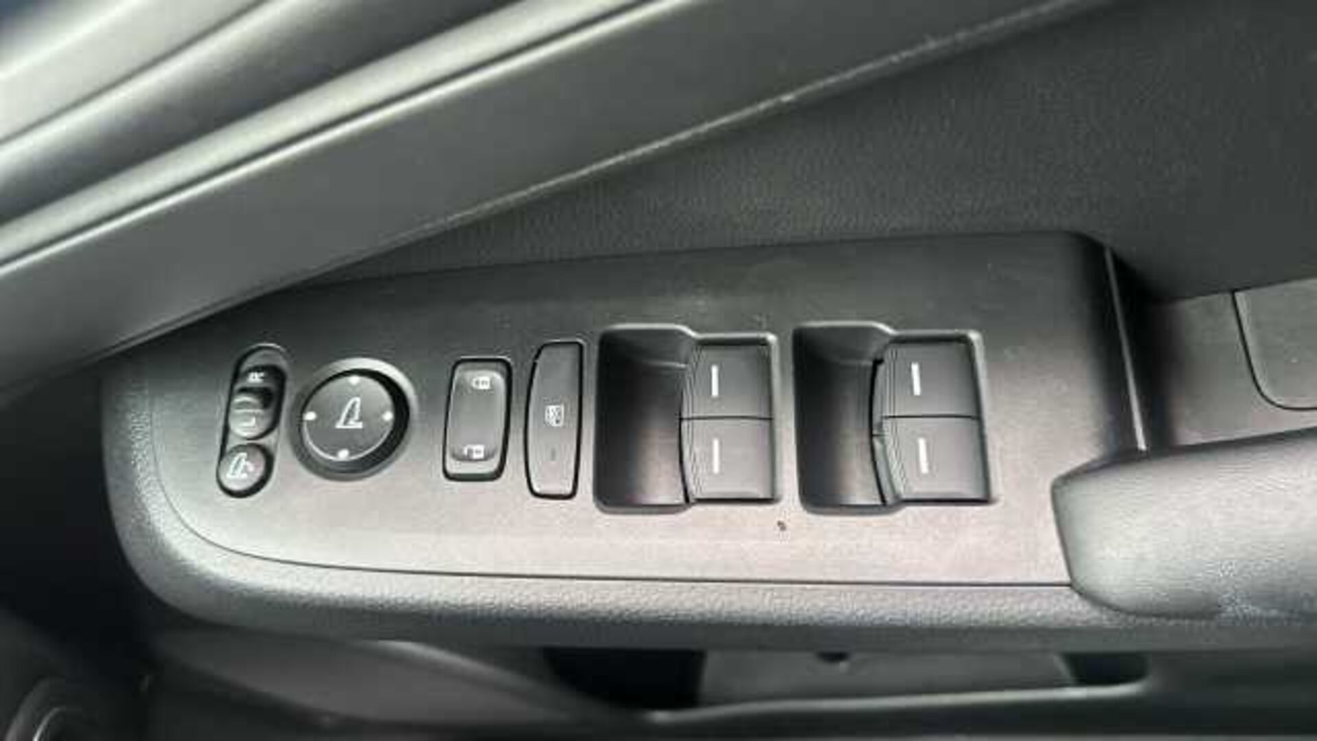 Honda HR-V 1.5 eHEV Elegance 5dr CVT Hybrid Hatchback 