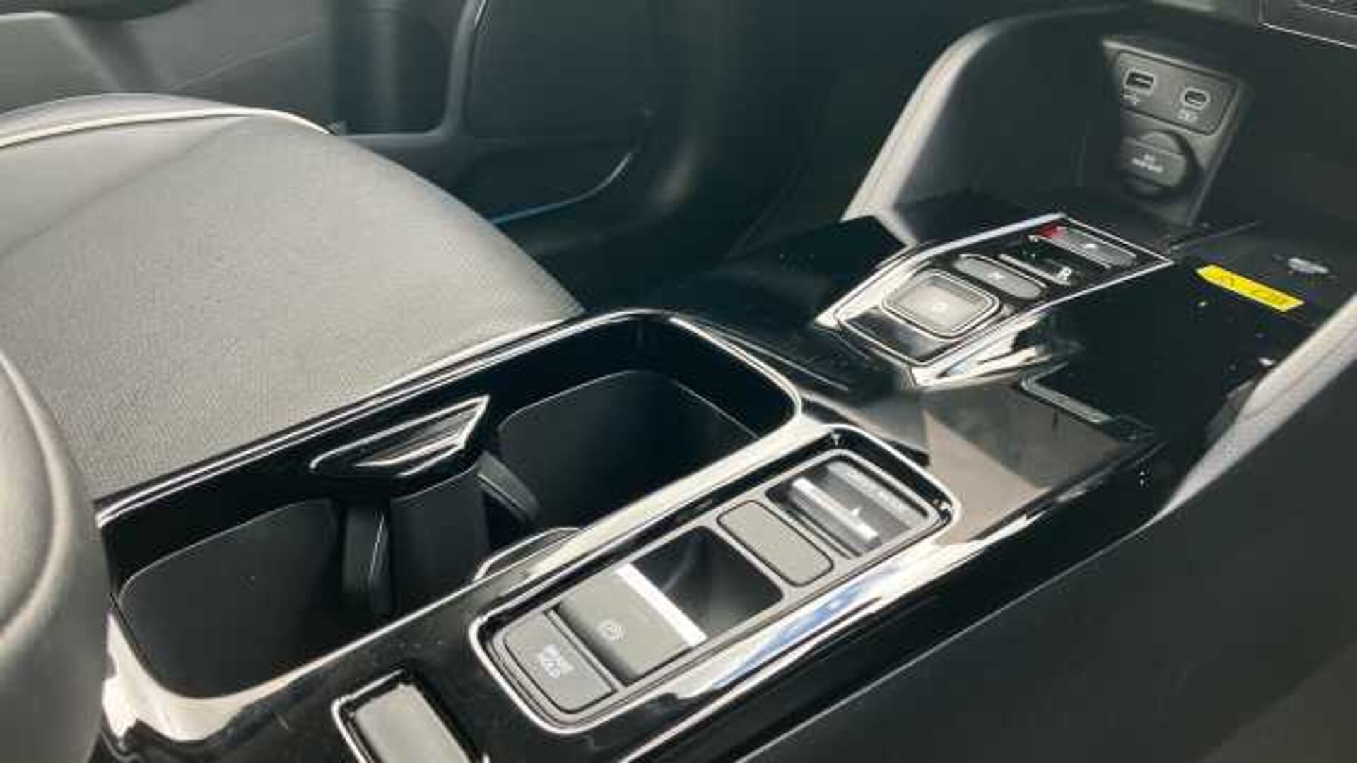 Honda e:Ny1 150kW Elegance 69kWh 5dr Auto 