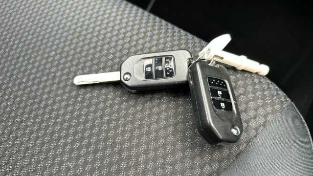 Honda Jazz 1.3 i-VTEC S 5dr 