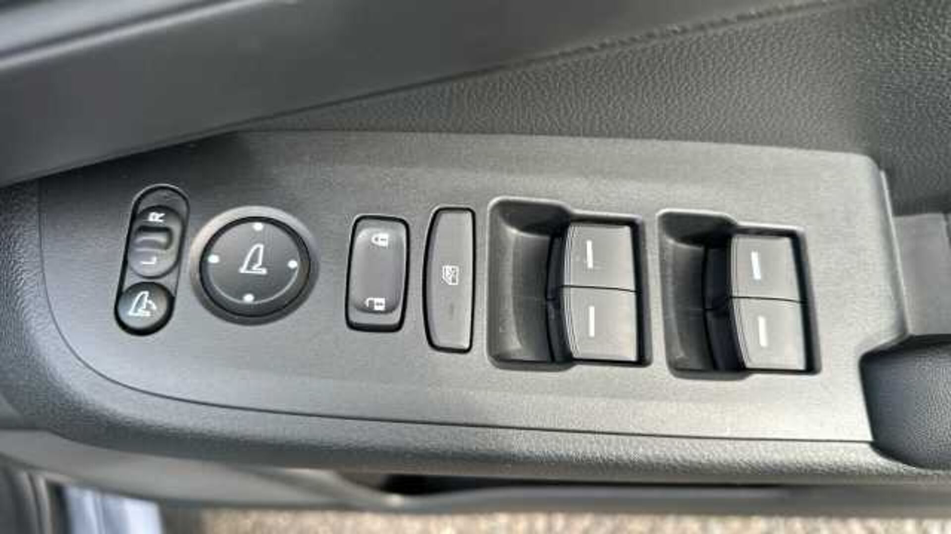 Honda HR-V 1.5 eHEV Elegance 5dr CVT 
