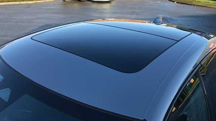 Honda Civic 2.0 eHEV Advance 5dr CVT Hybrid Hatchback 