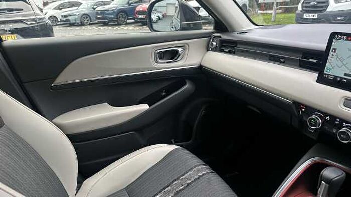 Honda HR-V 1.5 eHEV Advance Style 5dr CVT Hybrid Hatchback 