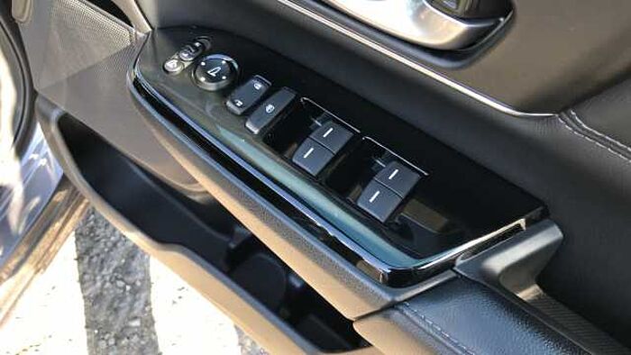 Honda CR-V 2.0 i-MMD Hybrid SR 5dr eCVT 